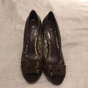 Sarah Jayne high heel shoes